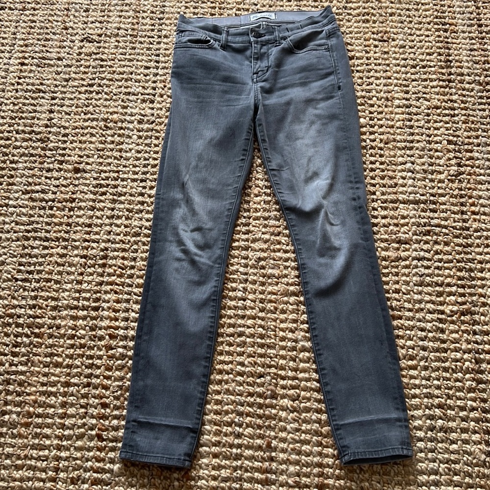 Grey Madewell skinny jeans